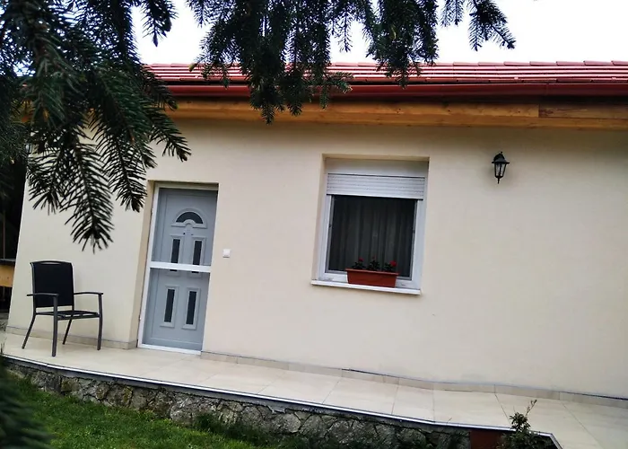 Esze Vendegszoba